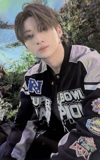 日本出道專 初回限定B盤 專輯卡 