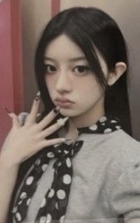 NOT CUTE ANYMORE hl 簽售卡 