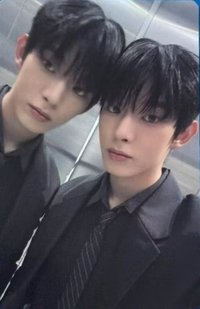 [WHO WE ARE] POP-UP STORE 隨機卡 