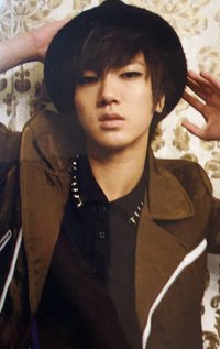 四輯《BONAMANA》 A ver. 專輯卡 