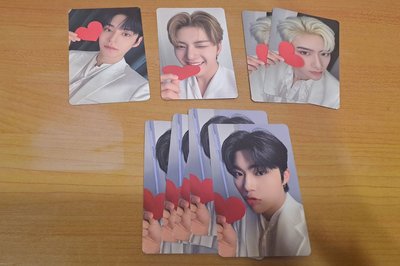 ZB1 23'FAN-CON 隨機卡