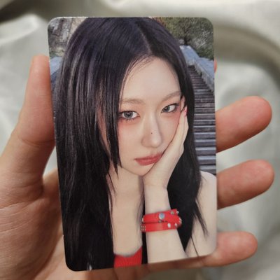 ITZY GWBG Special Edition 李彩領 捧臉小卡 近全新