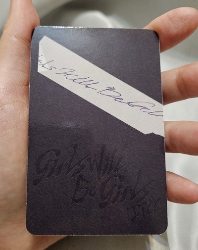 ITZY GWBG SPECIAL EDITION 有娜 咬花 小卡，近全新