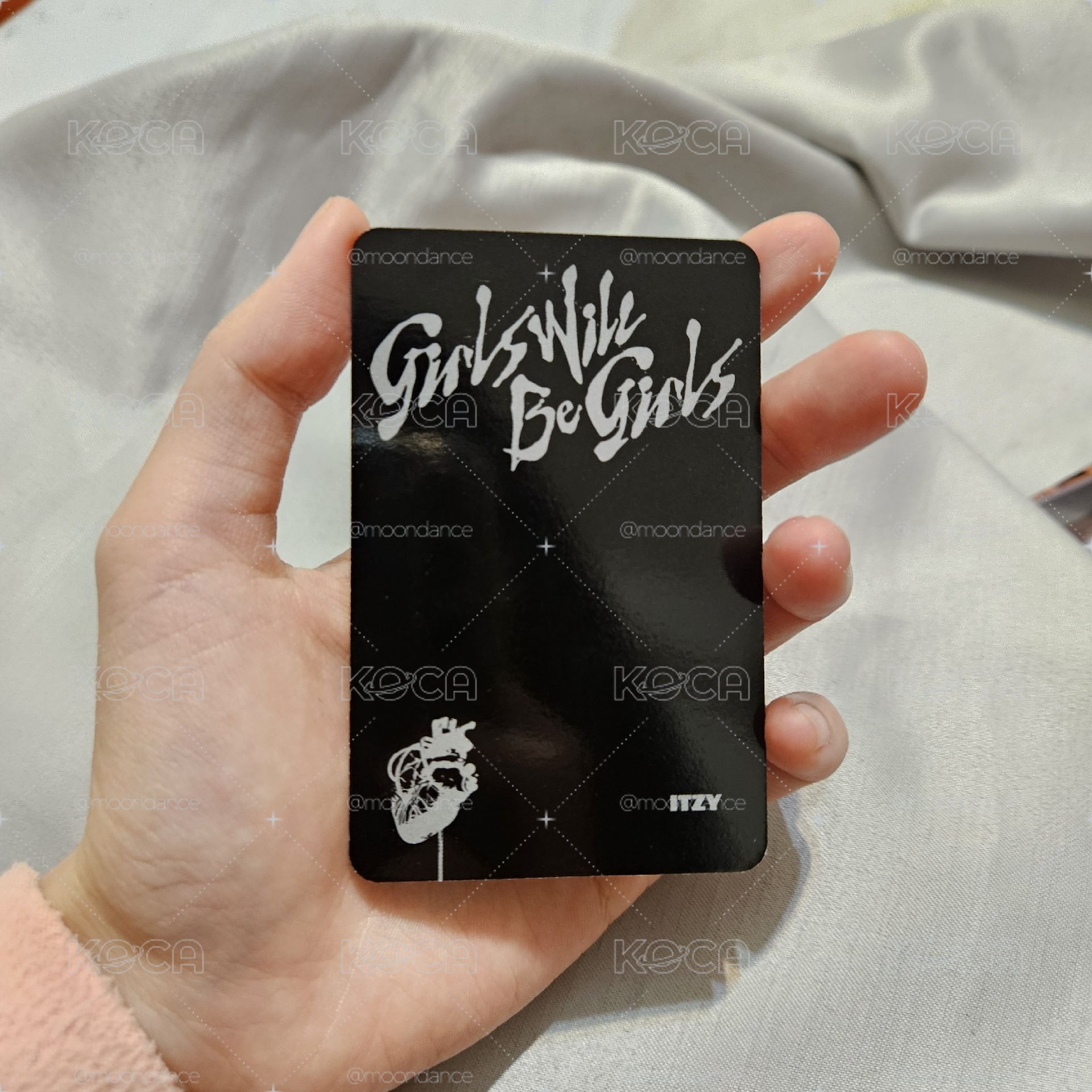 ITZY GWBG 電子專 A VER. Lia 小卡 趴桌