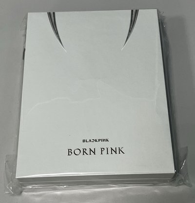 Born Pink 小熊妮 (含綁)
