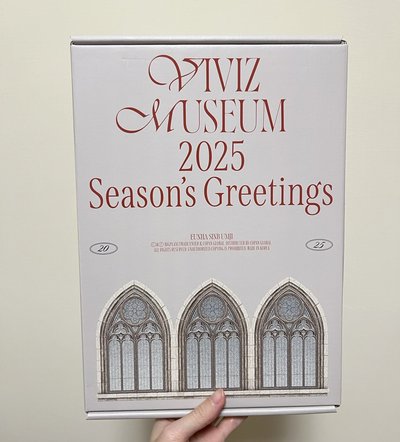 2025桌曆、寫真書（含外盒）