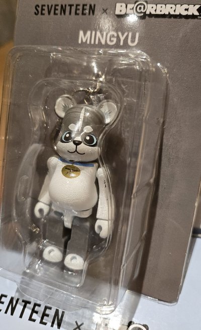 BE@RBRICK×SEVENTEEN 庫柏力克熊 400% 100%