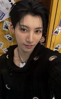 One Bite NEX2Y盤 專輯卡 櫃子