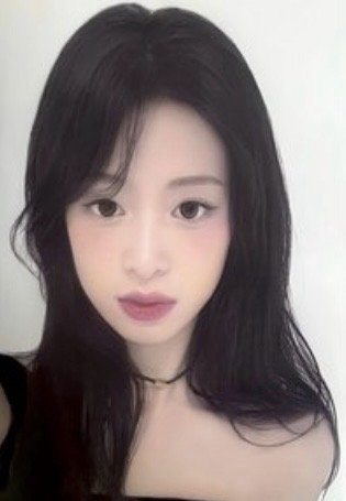 粉衣滿額角｜春日賢