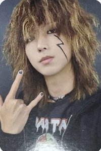 LIVE and FALL Year Book 年曆卡 