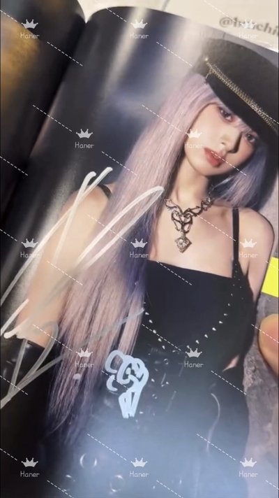 全員we go up親簽