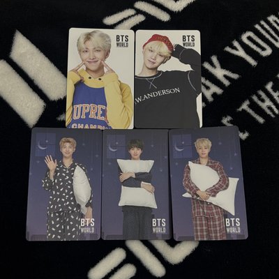 防彈 BTS World 專卡