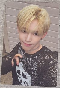 Nowadays 2nd Single NOWHERE 專輯卡 