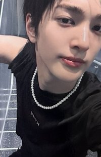 迷一 yzy 幸運卡 