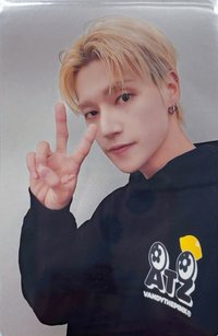 ATEEZ x VANDY 帽T 周邊卡 