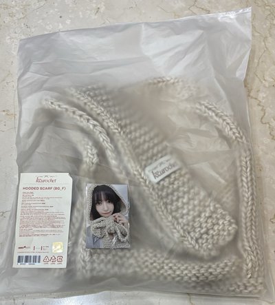 Kkurochet 連帽圍巾