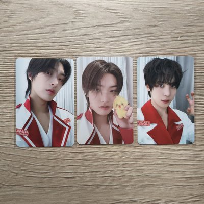 ฅ^  ^ฅ ੭ 小動物快閃店隨機卡