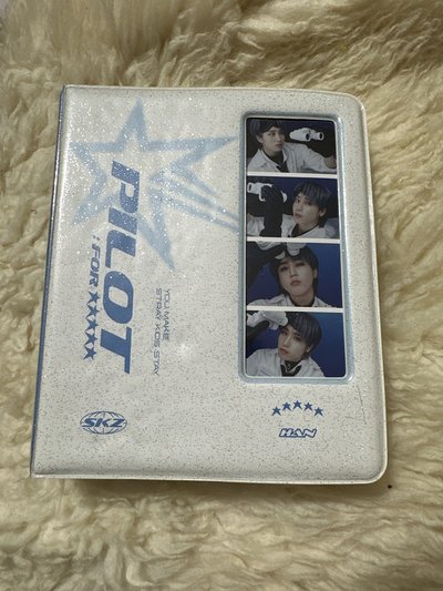 Stray Kids PILOT : FOR ★★★★★ 卡冊 韓知城