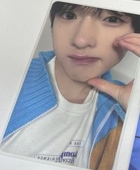 Sakuya專卡（左）