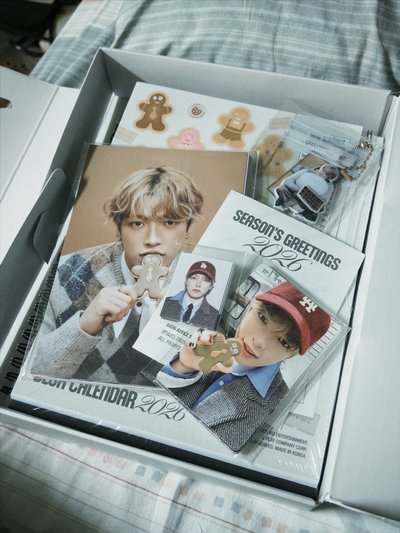 ATEEZ ｜ 2026年曆配置 ｜ 姜呂尚、崔鍾浩、貼紙