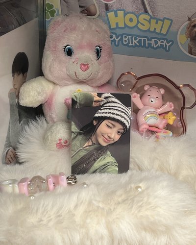 NMIXX 海媛/侖娥/智友/圭珍/真率小卡