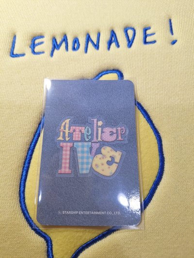 IVE 2026 年曆特典 秋天