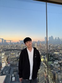 小偉