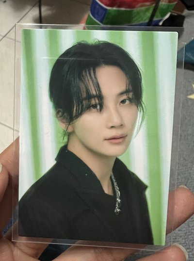 Seventeen follow to Japan 卡包 漢寬