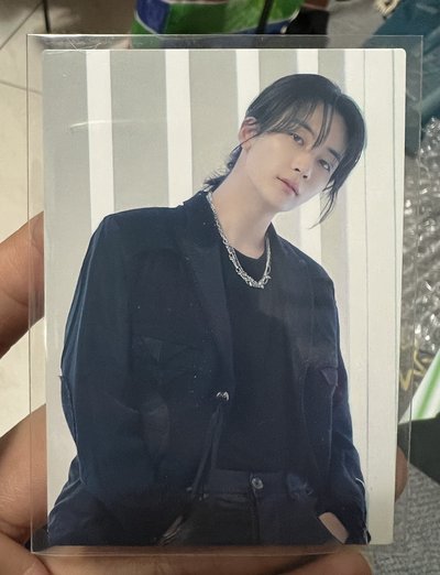 Seventeen follow to Japan 卡包 漢寬