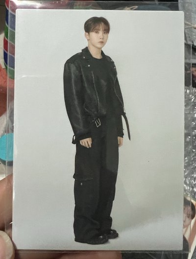 Seventeen follow to Japan 卡包 漢寬