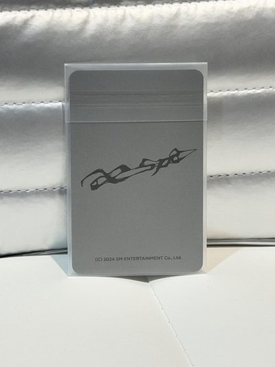 🤍 Karina 隨機卡B版官拍