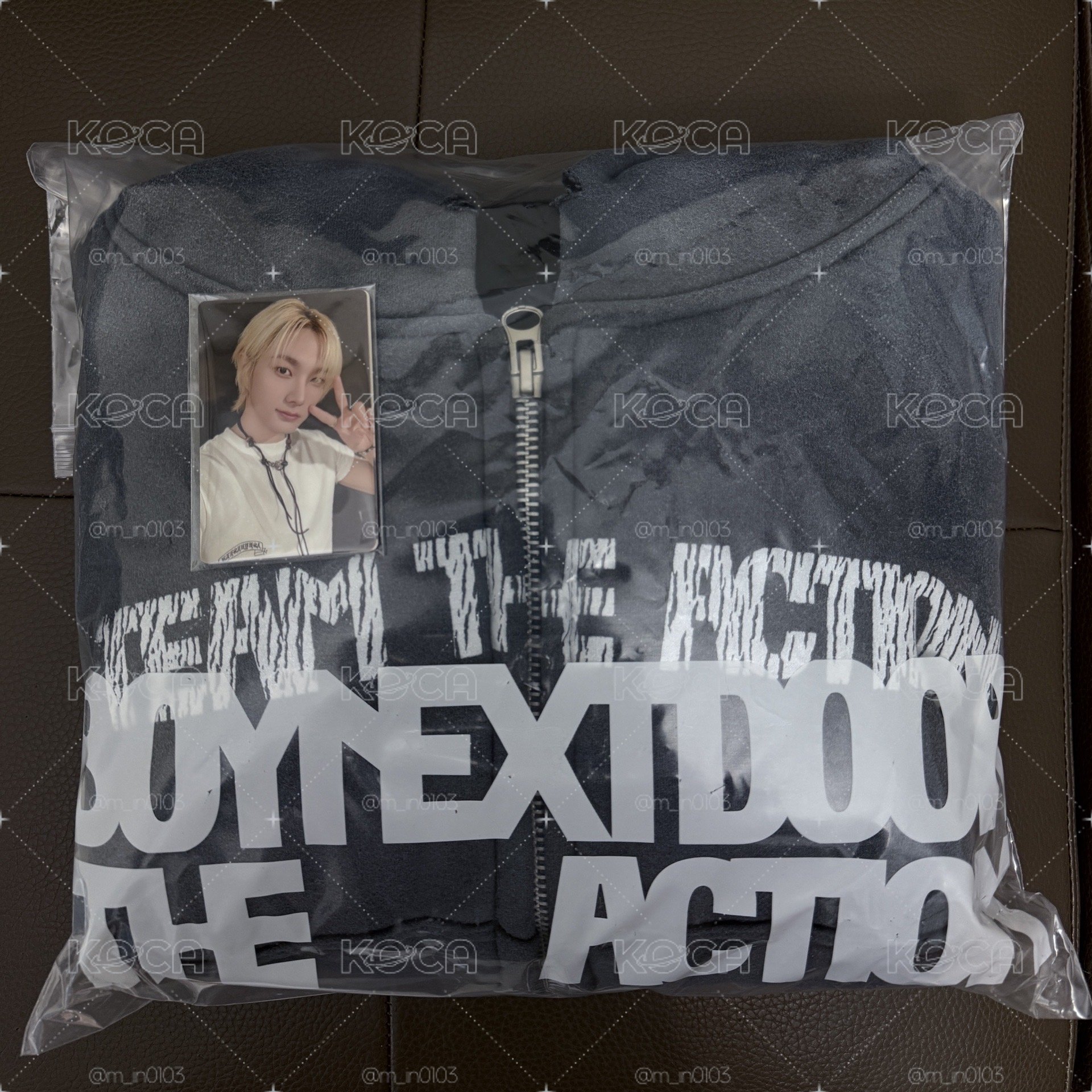 The Action連帽外套（含卡）