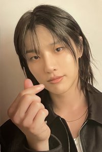 ONLY LOVERS LEFT BLACK VER. 專輯卡 
