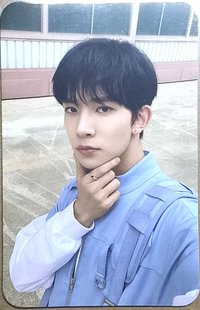 迷三 yzy 簽售卡 