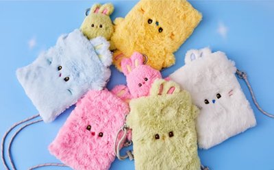 Haerin Bunini絨布包