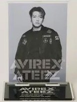 AVIREX / ATEEZ 立牌 