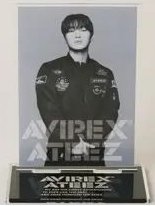 AVIREX / ATEEZ 立牌 