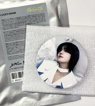 Back To Life 徽章TAKI