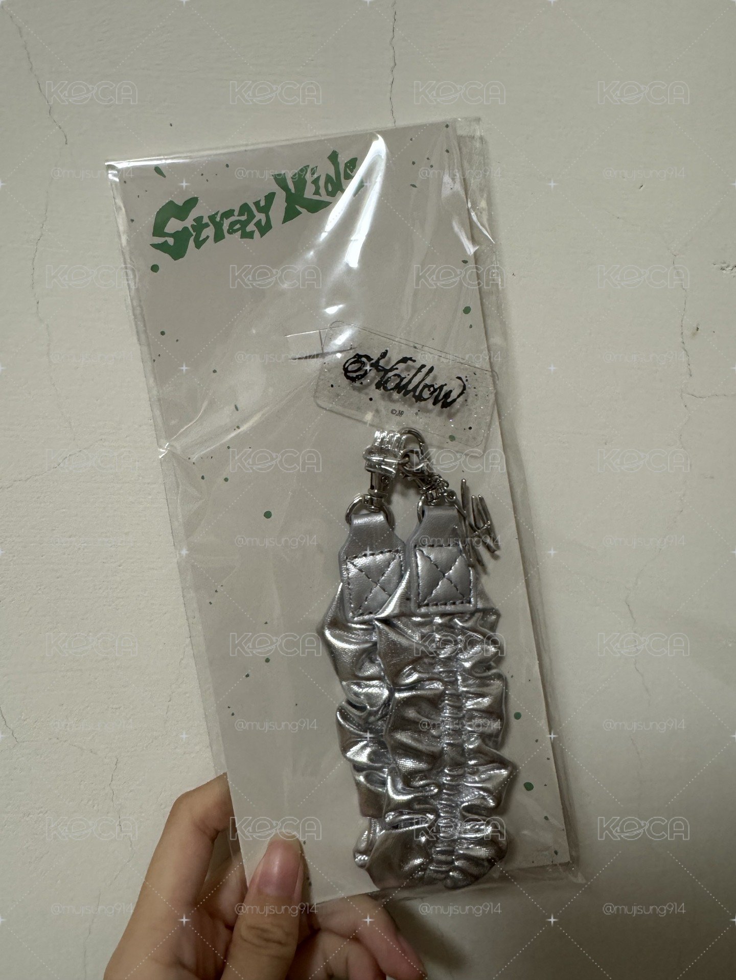 Hollow 快閃店手機掛繩