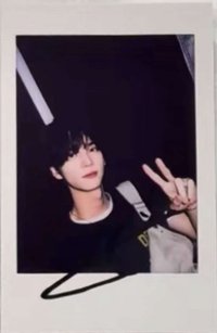 Play Hard yzy 北京中簽1.0 簽售卡 復刻拍立得