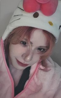 UXLXVE ju 線上8.0 (B) 簽售卡 