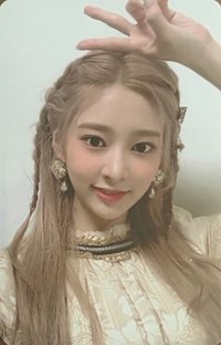 BLOOM*IZ I AM版 專輯卡 