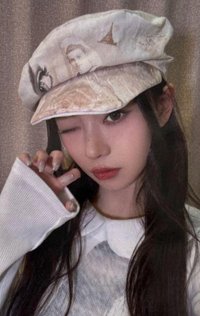 NOT CUTE ANYMORE 塔店 來日紀念 幸運卡 