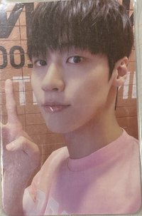 迷你八 yzy 特典卡 