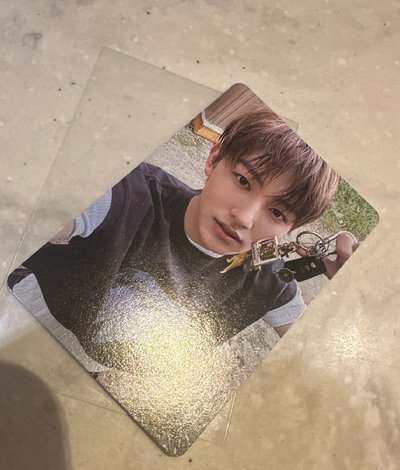 未拆Cortis2026年曆、安乾鎬以拆電子專B