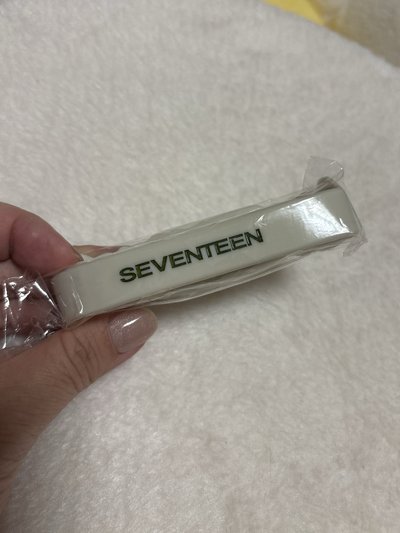 seventeen righthere 場週 手環