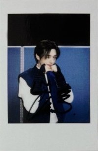 Play Hard yzy 北京中簽2.0 簽售卡 復刻拍立得