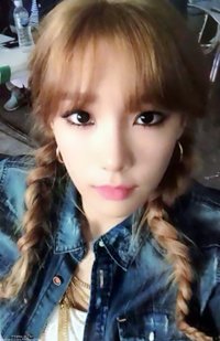 Holler 專輯卡 