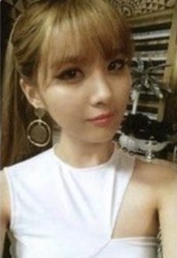Holler 專輯卡 