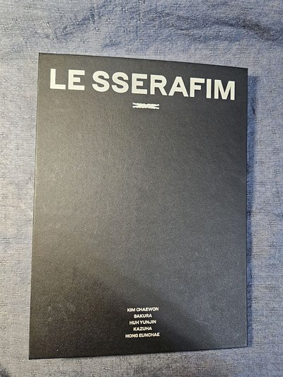 ANTIFRAGILE 卡冊 PHOTO CARD BINDER(卡冊有使用痕跡，詳見說明欄❗️)